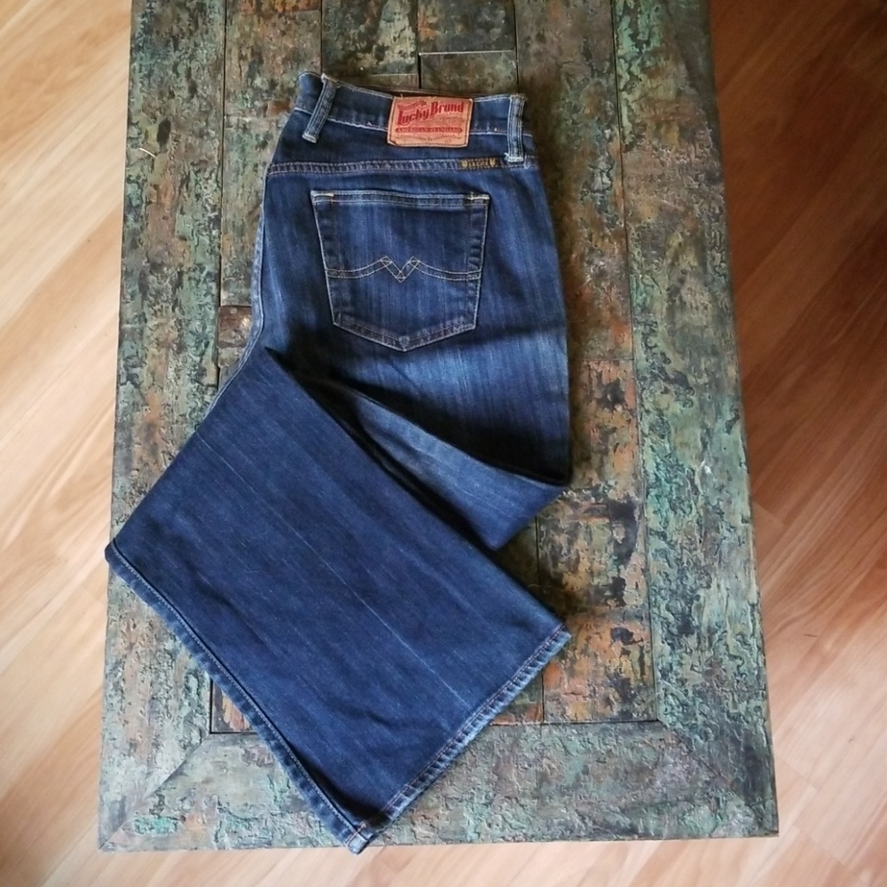 Lucky Dark wash bootleg Lucky Brand Jeans